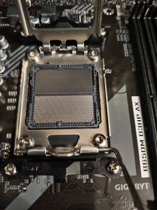 Дънни платки AM5 B650 различни модели Gigabyte/Asus/Maxsun