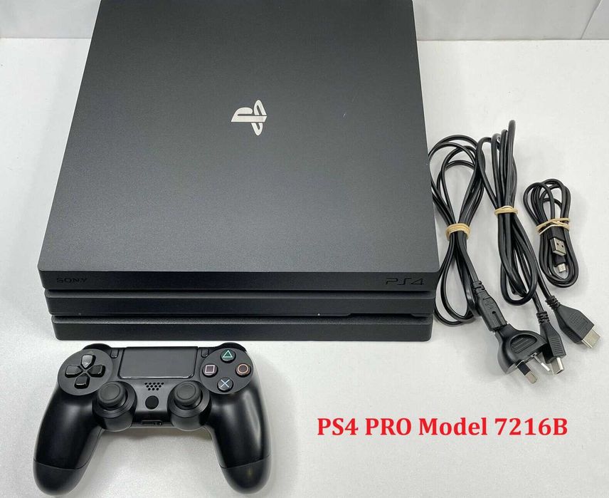 50 jocuri+PS4 PRO 1TB, 1 Manetă, Fortnite, GTA V, Mortal Kombat 11, NFS Heat