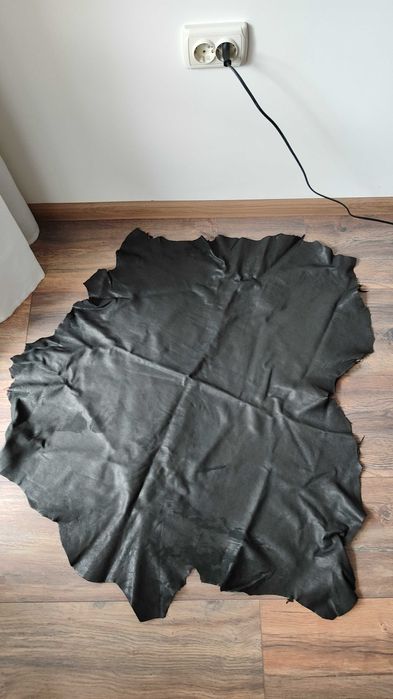 Агнешки кожи и велур