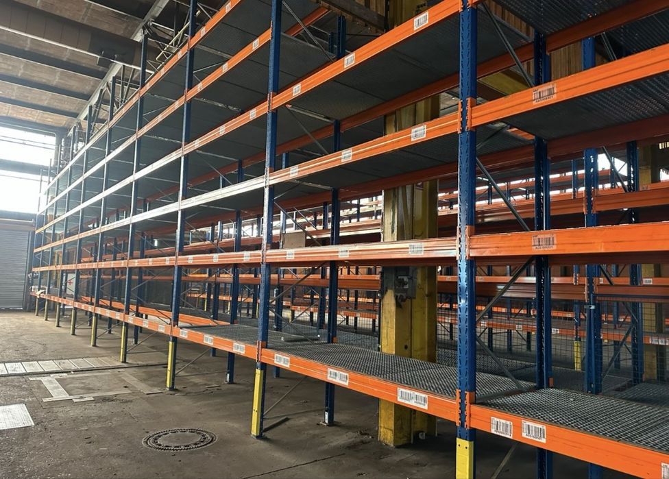 Rafturi metalice industriale