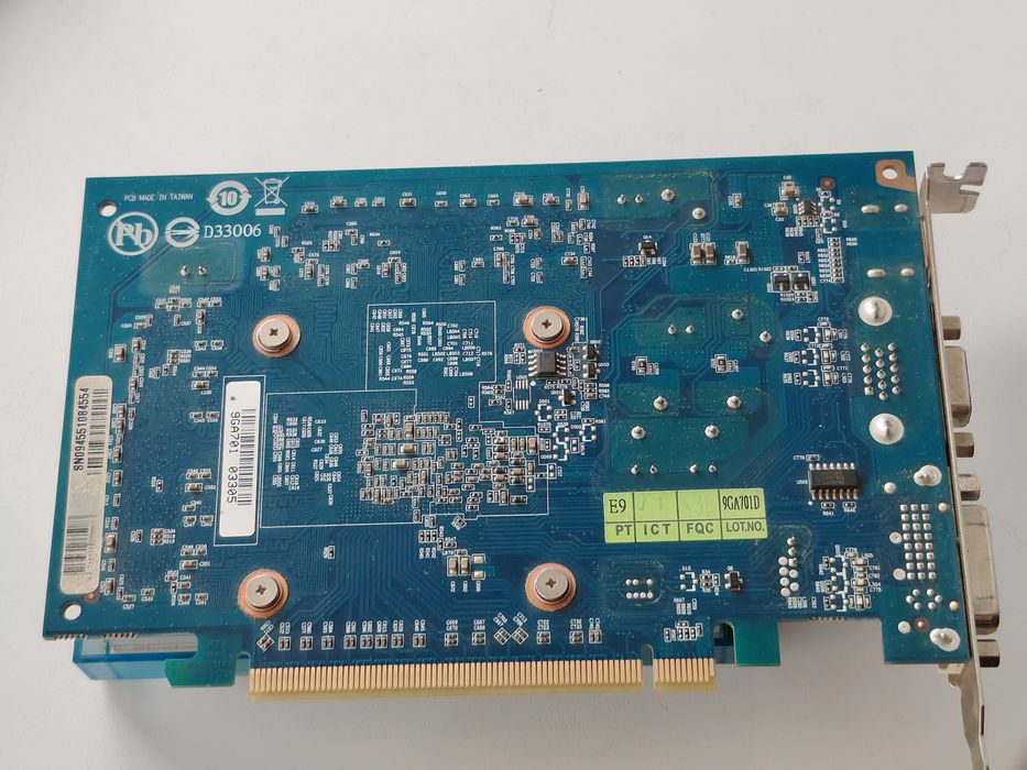 Видеокарта gt 220 1g