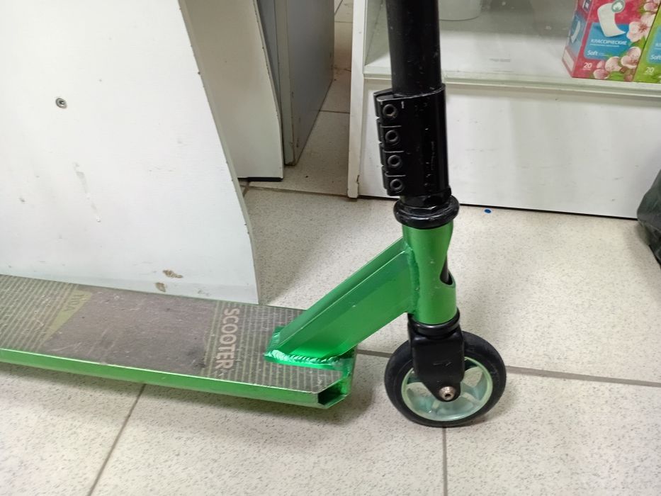 Продам самокат детский