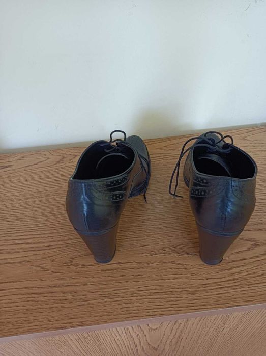 Обувки естесвена кожа с ток 7см (№39)