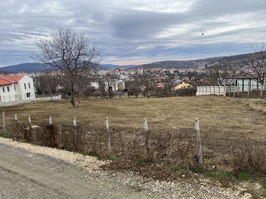 Vand teren intravilan livada meses