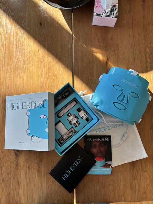 Инфраред LED маски Higher Dose за лице + шия/деколте