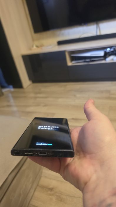 Vând Samsung s23 ultra 256 gb