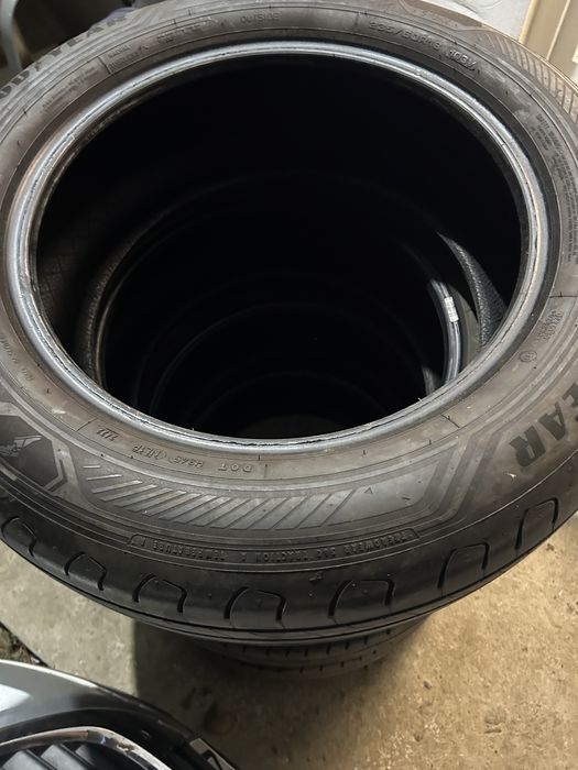 235 60 18 Goodyer vara dot 2023