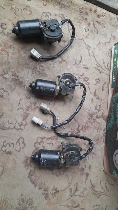 Продам      Автомобильные     дворник    маторчик