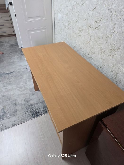 Продам стол ученический