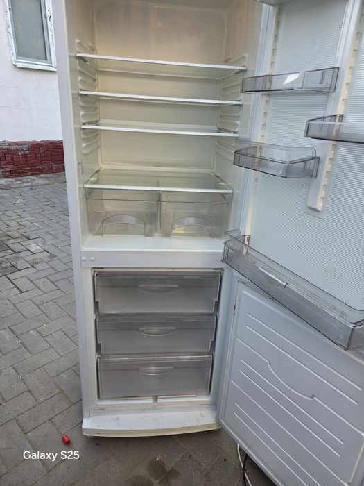 Продам срочно холодильник