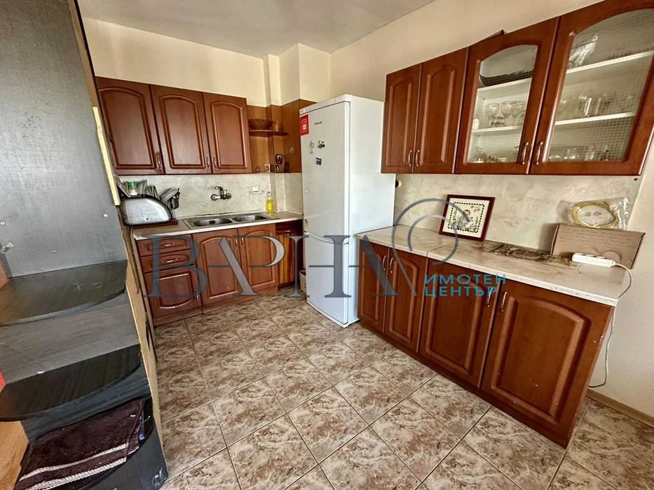 Двустаен на Лятно Кино Тракия до Фратели