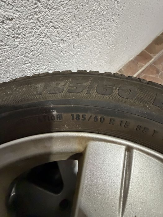 SET 4 anvelope de iarna  – 185/60 R15