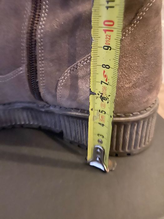 Нови дамски ботуши от естествен велур -37 номер