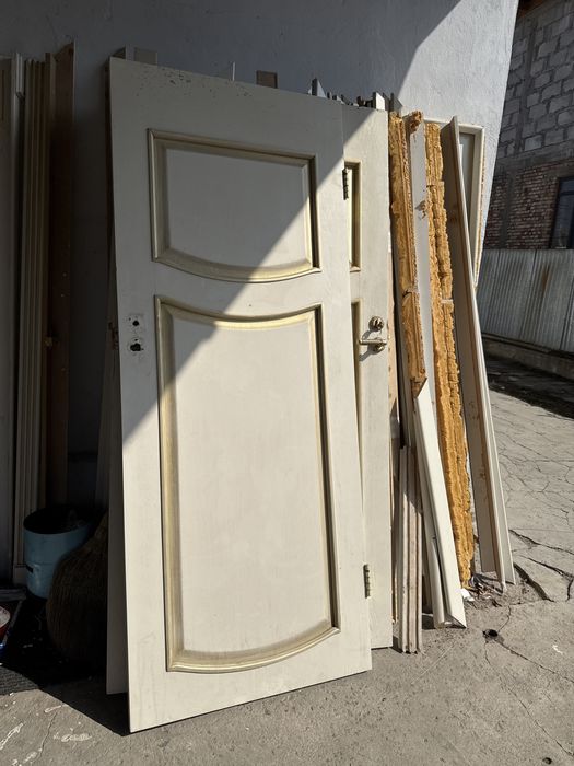 Двери межкомнатные  из дерева 25000 тг