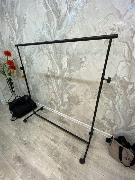 Продам вещалку в отличном состоянии