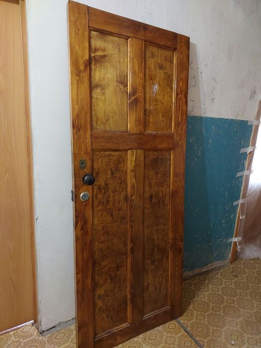 Отдам деревянные двери