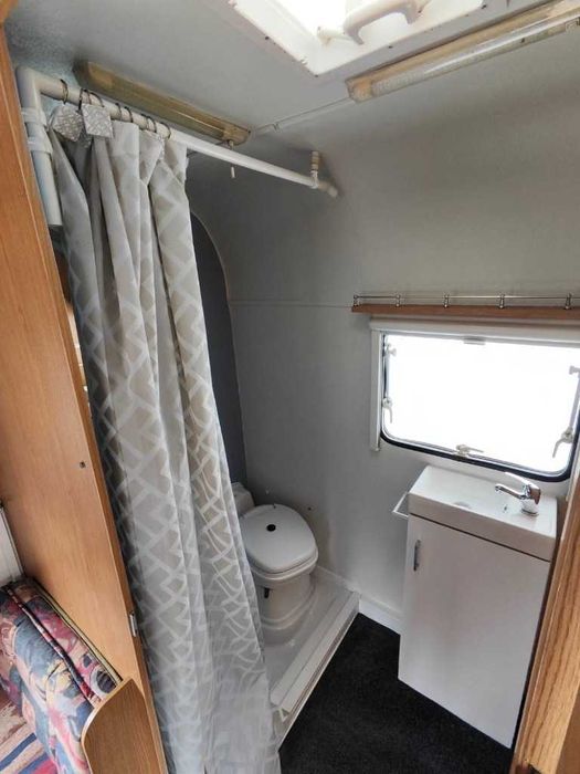 Avondale Dart 2000,много добро състояние,мотор с дистанционно