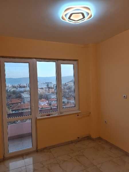 Продава се Тристаен апартамент в Пловдив, Гагарин - 86 кв.м за 1687 €/кв.м - Снимка #3