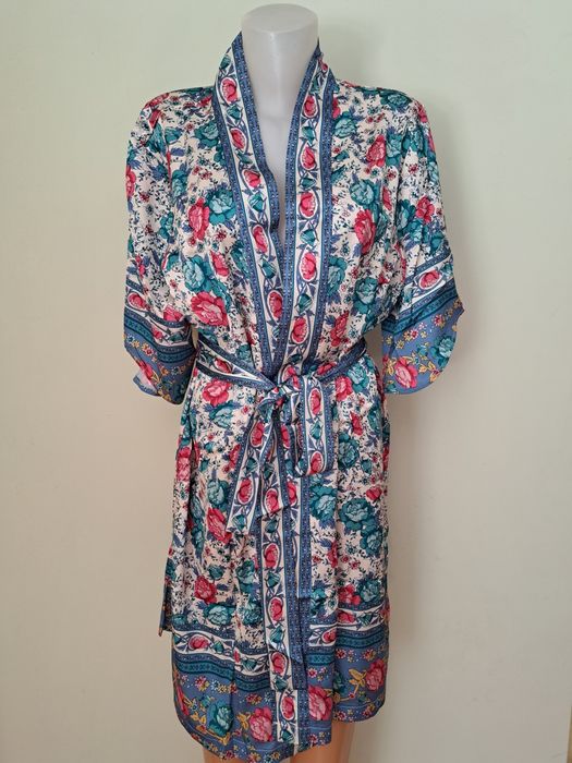 Нов дамски сатенен халат, кимоно