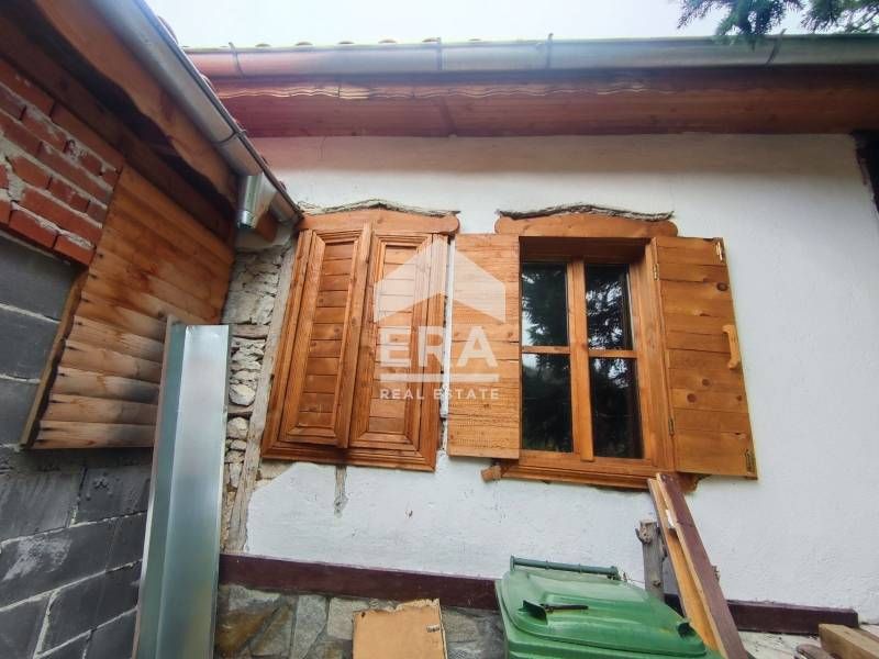 Къща в Златна Ливада