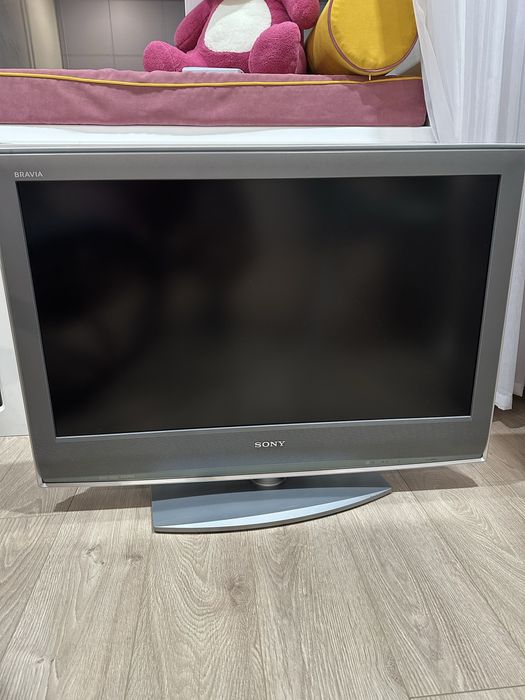 Продом телевизор