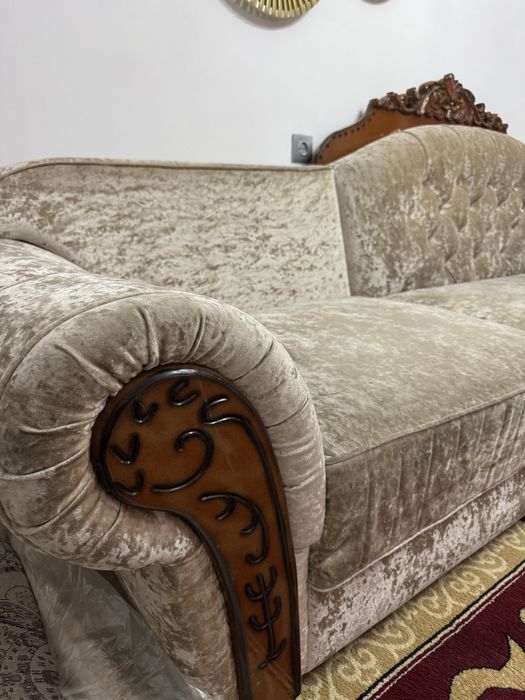 Продам Диван для гостиной