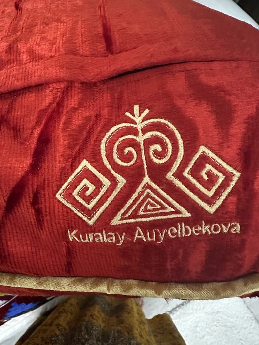 Дизайнерские көрпе и жастык