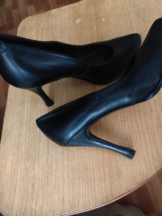 Туфли чёрные праздничные