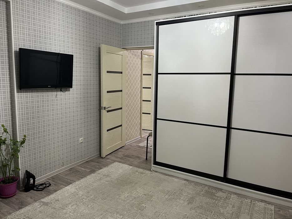 2 бөлмелі үй сатылады!