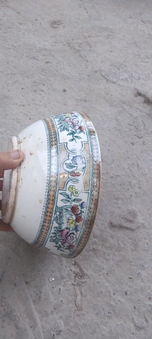 Sapol chinne sotilade. Tarixiy buyum 1 asrlik bo'lgan kosa xolade yaxs