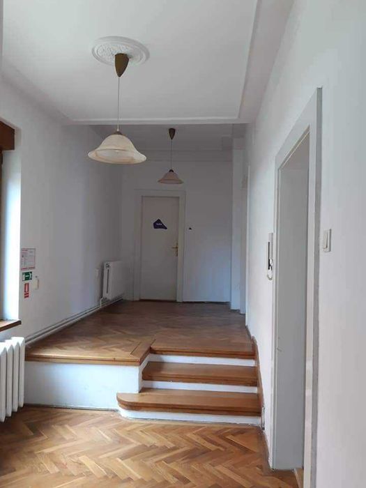 Inchiriez casa in zona hotel Napoca, Cluj-Napoca pe strada Eremia Grigorescu nr 18.