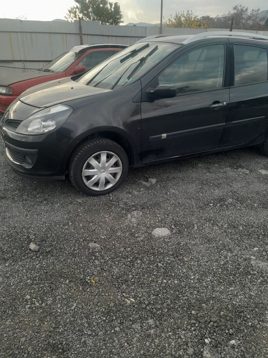 Продавам рено клио 1.5 дци на части