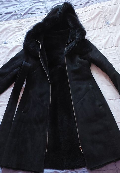 Новая фирменная натуральная дублёнка  на 44-46 размер.