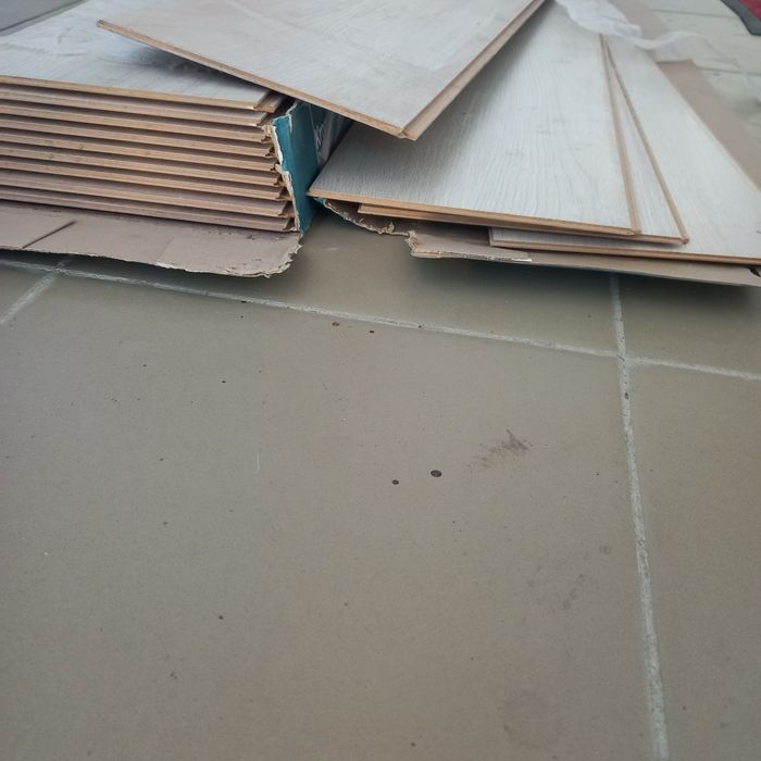 Продам ламинат 33 класс