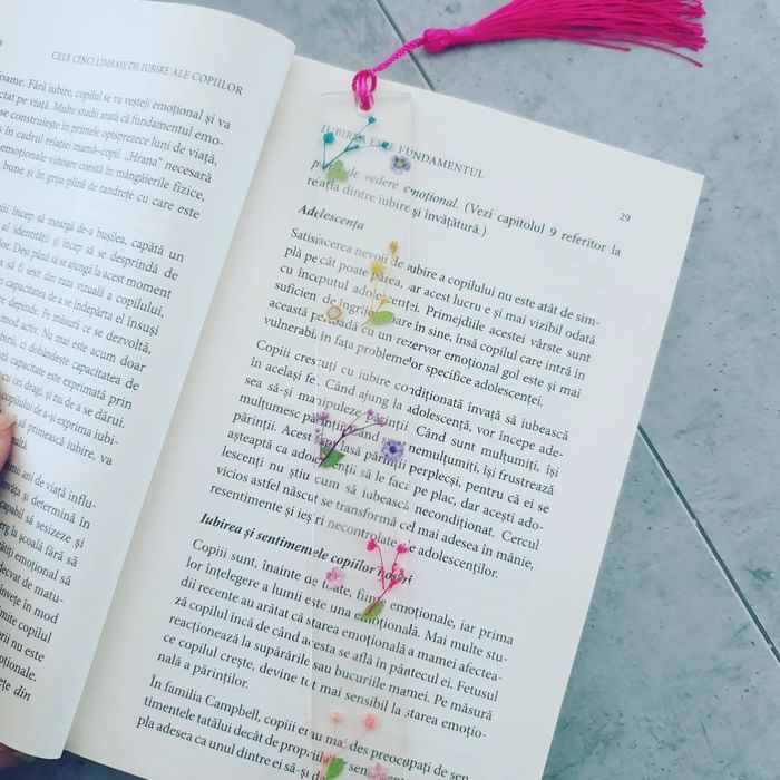 Semn de carte din rasina epoxidica