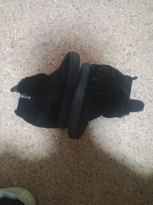 Обувь по 1500 тг