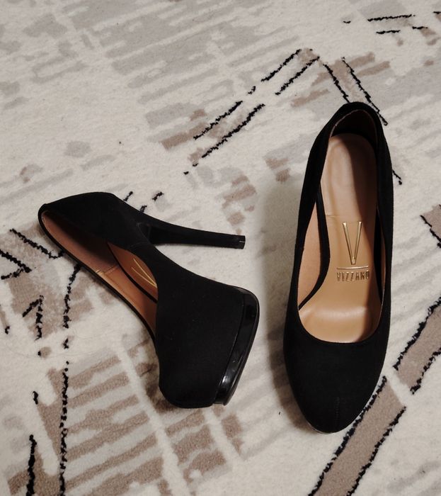 Новые туфли, босоножки, полусапоги. Размеры 35,37,38