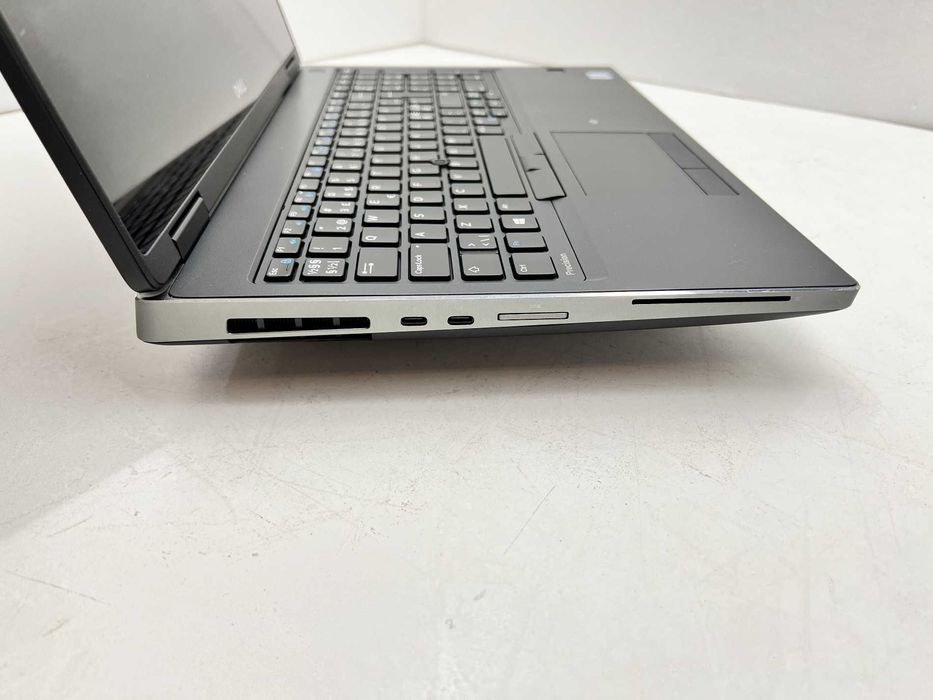 Dell Precision 7530 touch i7-8750H 32GB 1260GB P2000M