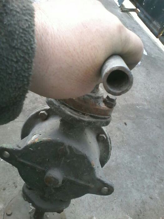 Продам или обмен  ручной насос