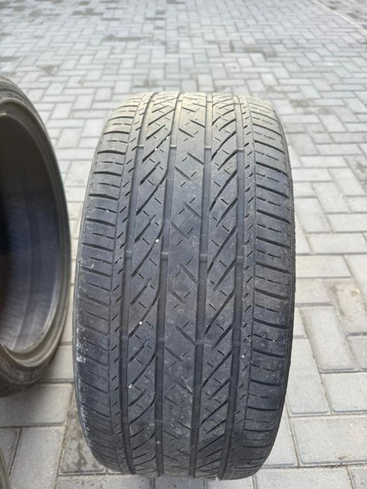 Продам комплект шин 235х35х19
