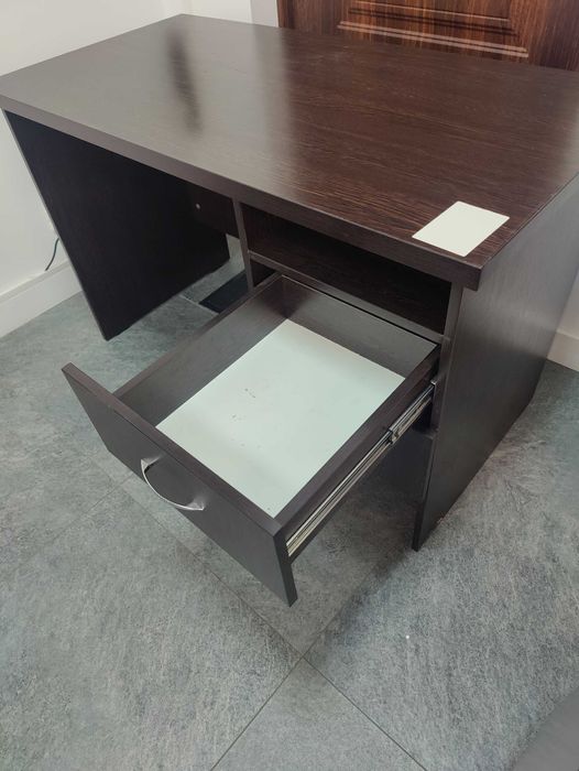 Стол офисный, с ящиками