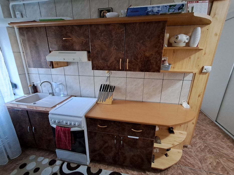 Bucătărie de vânzare