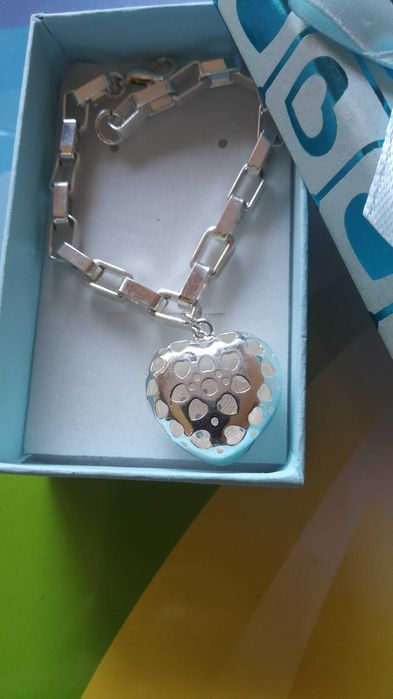 Сребърна, нова, дамска гривна. 7 различни модели.Всяка с кутия.