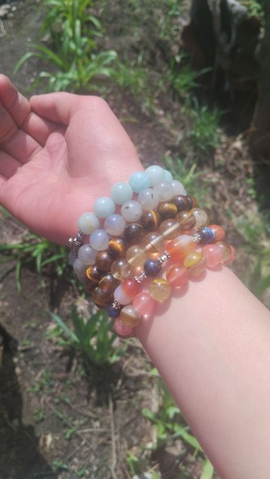 Браслеты из натуральных камней.