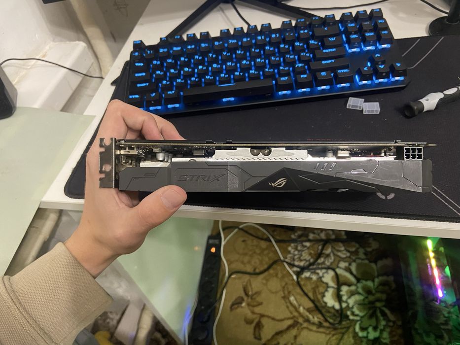 Видеокарта GTX 1050 Ti