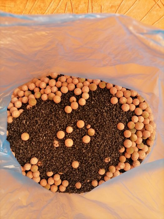 Аквариум с оборудване