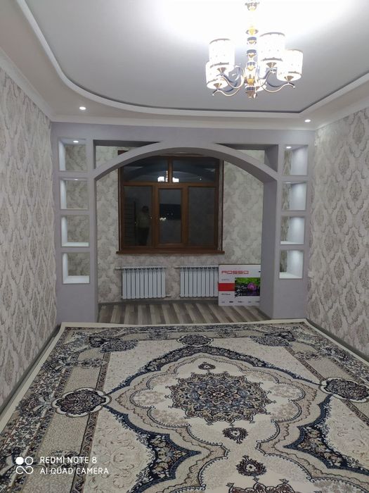 Квартира ижорага  3эт 1хон 5мик круг  мегамаркрт