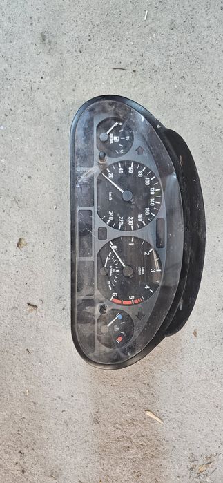 Ceasuri bord BMW E46 E90 X3 E83 20d Diesel n47 m47