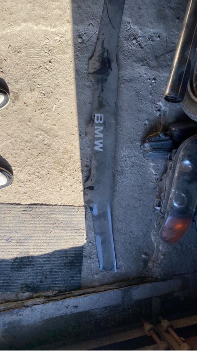 Продам фары решетки на БМВ Е39