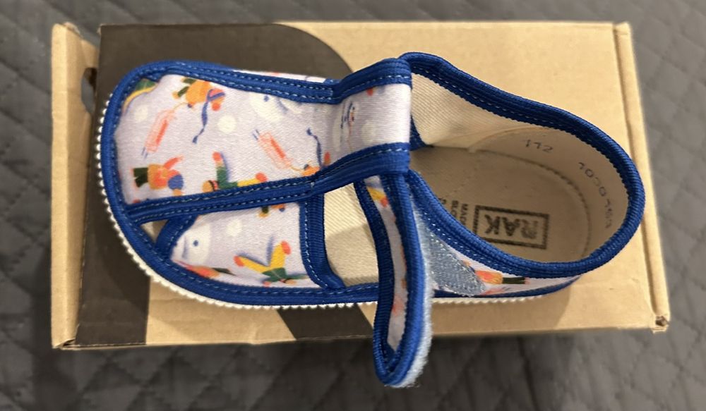 Нови детски пантофи RAK